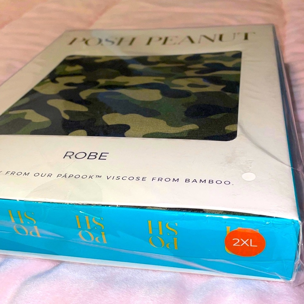 2XL Posh Peanut Cadet Camo Robe NIB